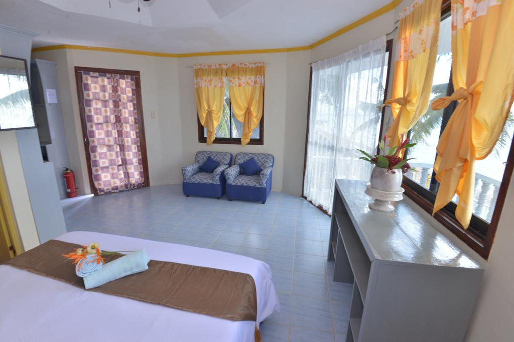 Lanas Beach Resort Romblon Island Room photo