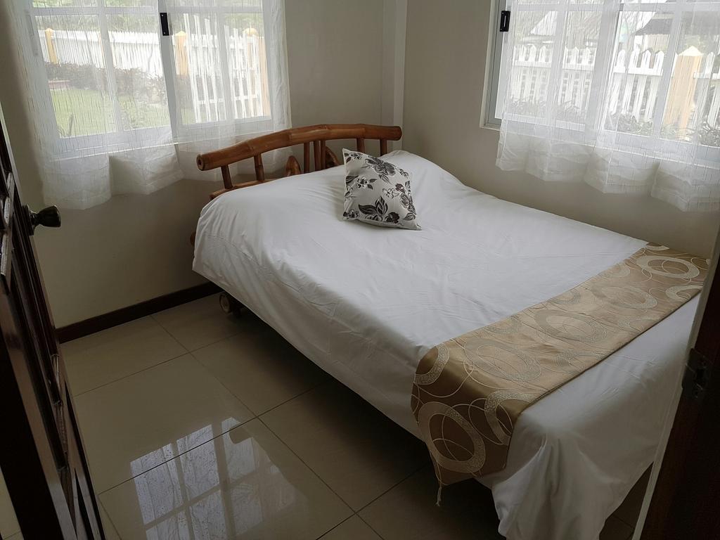 Lanas Beach Resort Romblon Island Room photo